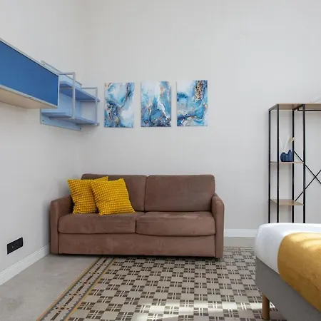 Sciesa - New Exclusive Apartment Milan